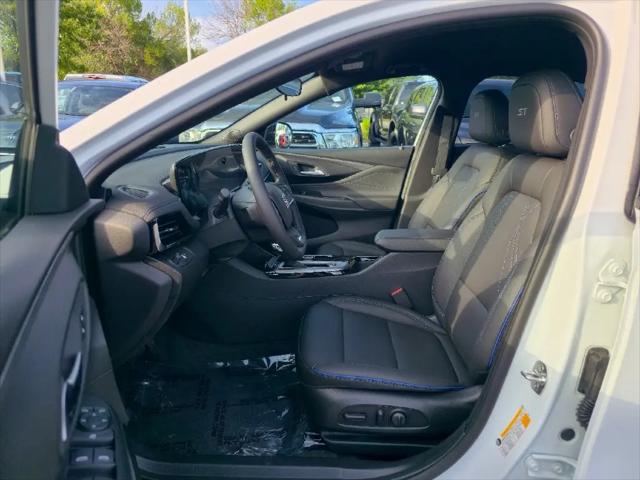 2026 Buick NV Sport Touring FWD