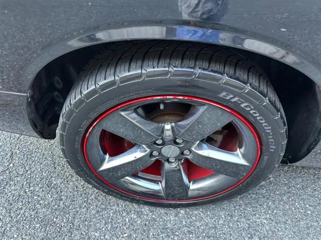 2012 Dodge Challenger SXT