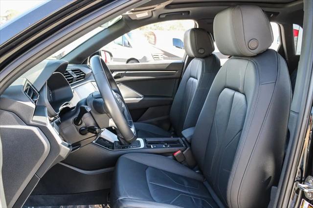 2020 Audi Q3 Premium Plus 45 TFSI S line quattro Tiptronic