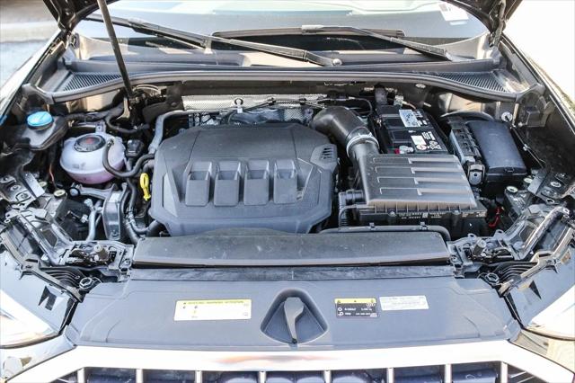2020 Audi Q3 Premium Plus 45 TFSI S line quattro Tiptronic