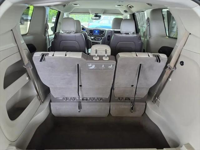 2017 Chrysler Pacifica Touring-L Plus