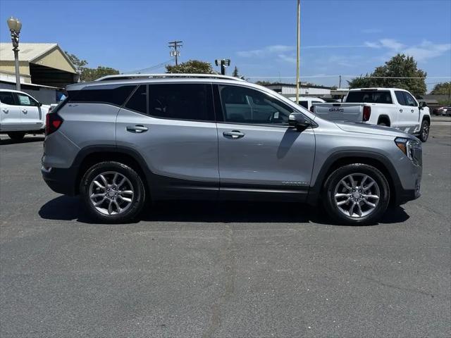 2024 GMC Terrain FWD SLT