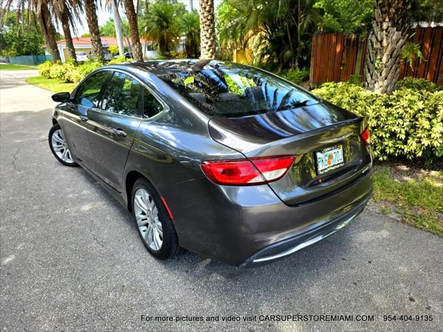 2015 Chrysler 200 Limited