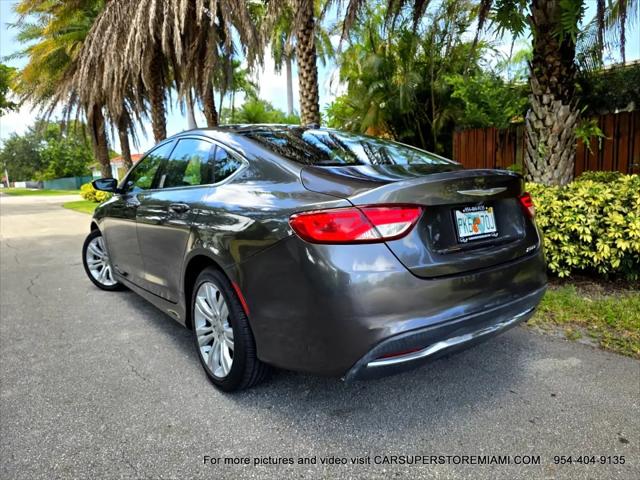 2015 Chrysler 200 Limited