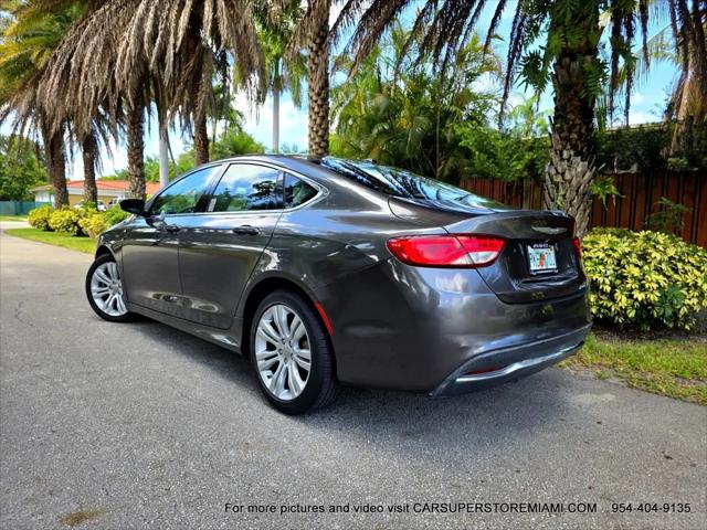 2015 Chrysler 200 Limited
