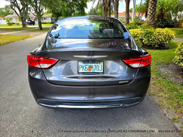 2015 Chrysler 200 Limited