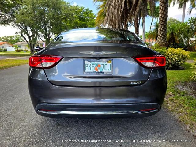 2015 Chrysler 200 Limited