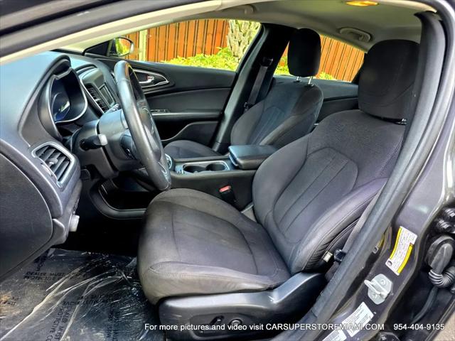 2015 Chrysler 200 Limited