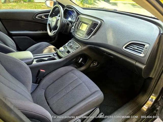 2015 Chrysler 200 Limited