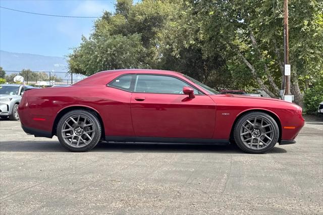 2017 Dodge Challenger R/T Shaker