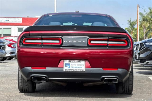 2017 Dodge Challenger R/T Shaker