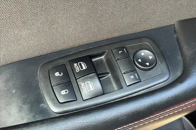 2017 Dodge Challenger R/T Shaker
