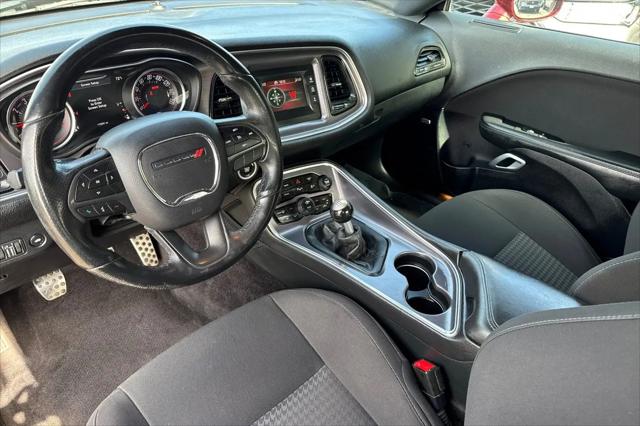 2017 Dodge Challenger R/T Shaker
