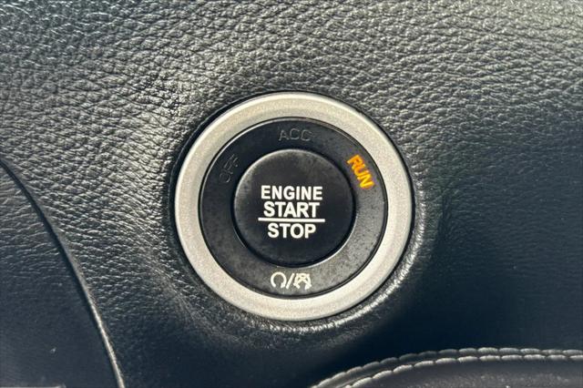 2017 Dodge Challenger R/T Shaker