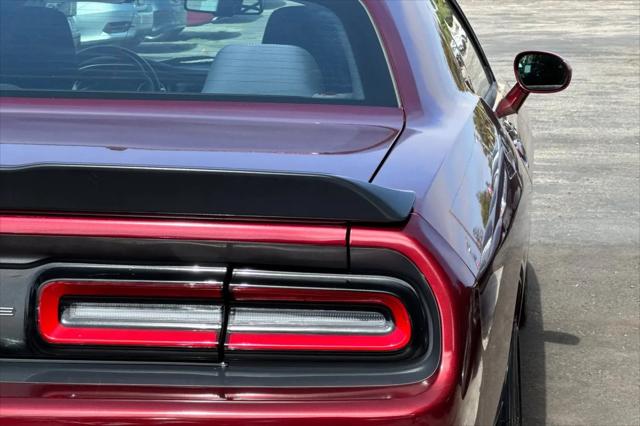 2017 Dodge Challenger R/T Shaker