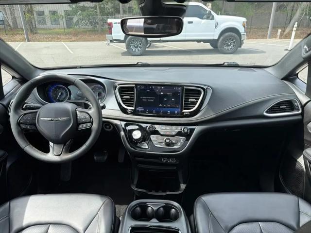 2023 Chrysler Pacifica Touring L AWD