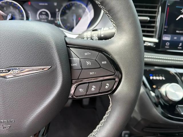 2023 Chrysler Pacifica Touring L AWD