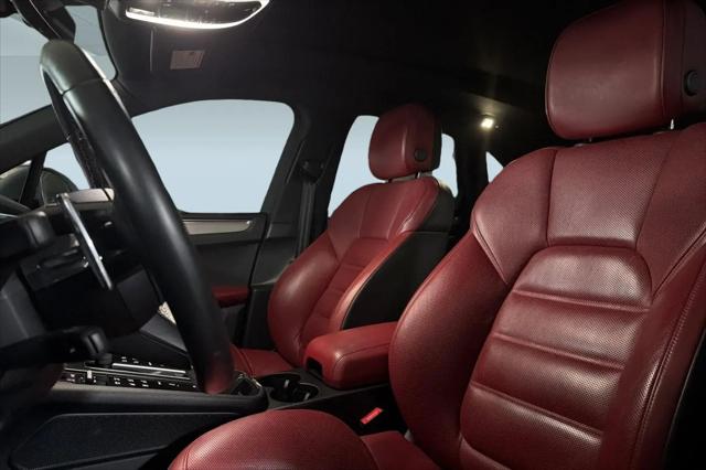 2023 Porsche Macan S