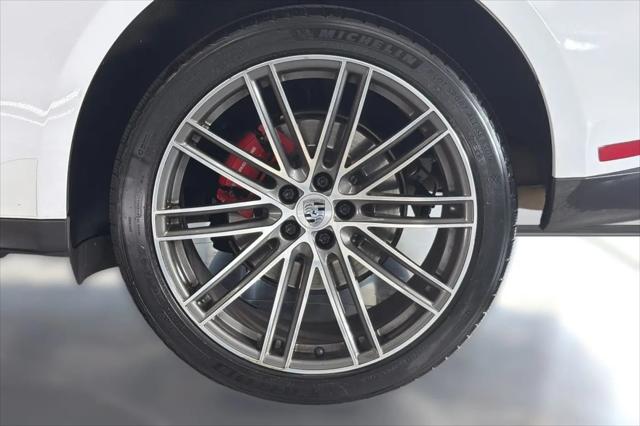 2023 Porsche Macan S