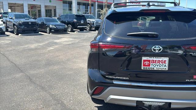 2024 Toyota Highlander Platinum