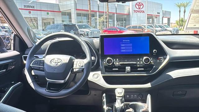2024 Toyota Highlander Platinum