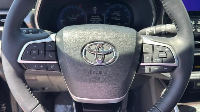 2024 Toyota Highlander Platinum