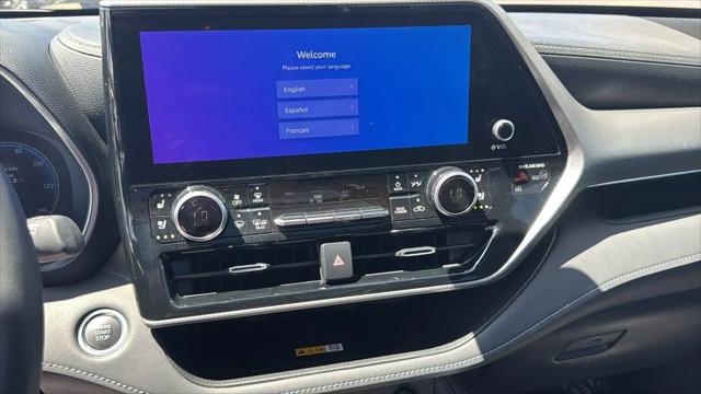 2024 Toyota Highlander Platinum