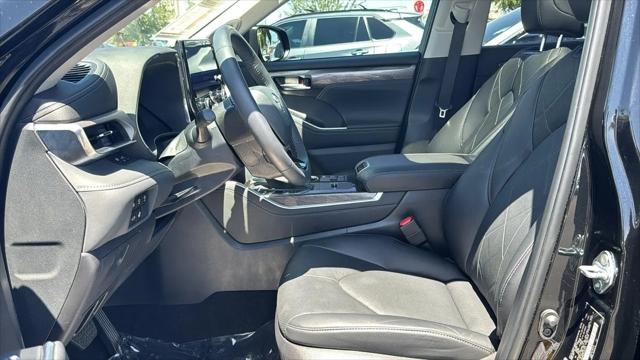 2024 Toyota Highlander Platinum