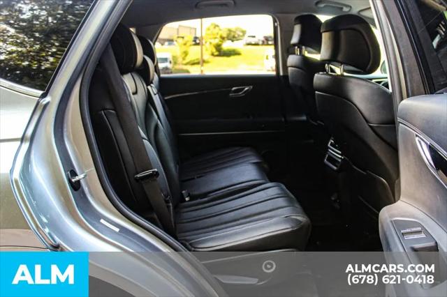 2025 Genesis GV80 2.5T Standard AWD