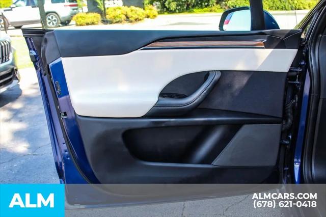 2023 Tesla Model X Standard Range