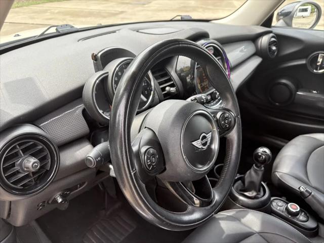 2017 MINI Hardtop Cooper