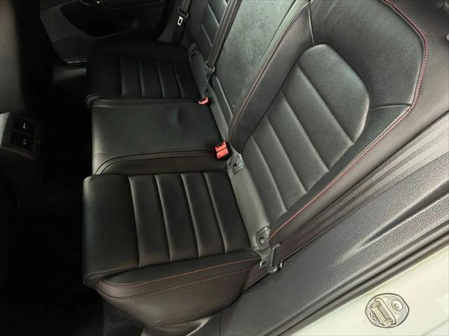 2017 Volkswagen Golf GTI SE 4-Door