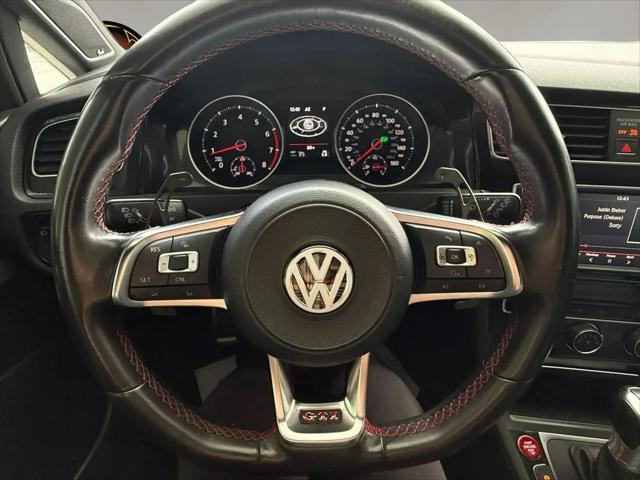 2017 Volkswagen Golf GTI SE 4-Door