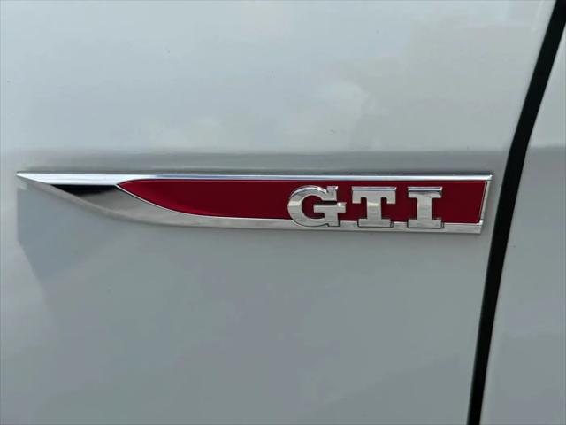 2017 Volkswagen Golf GTI SE 4-Door
