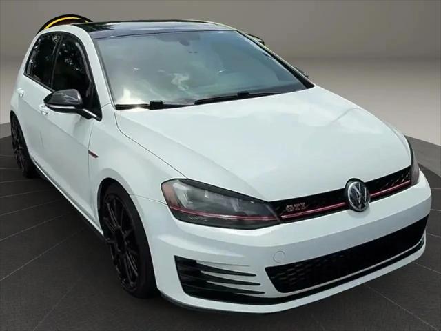 2017 Volkswagen Golf GTI SE 4-Door