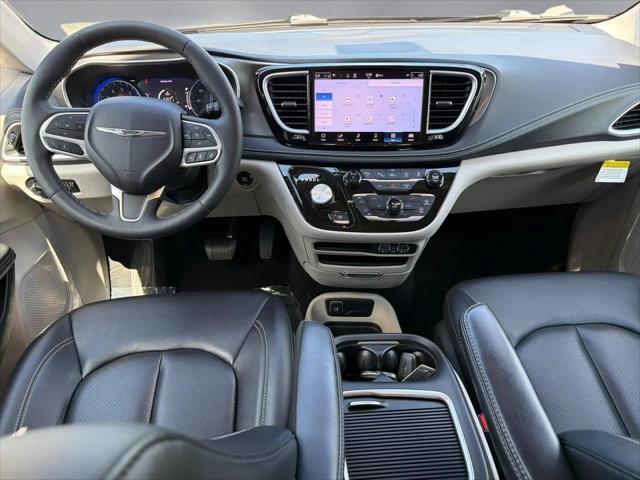 2024 Chrysler Pacifica Touring L AWD