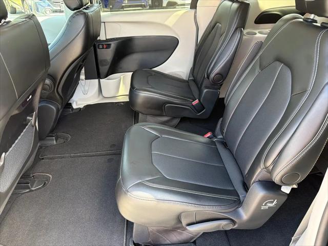 2024 Chrysler Pacifica Touring L AWD