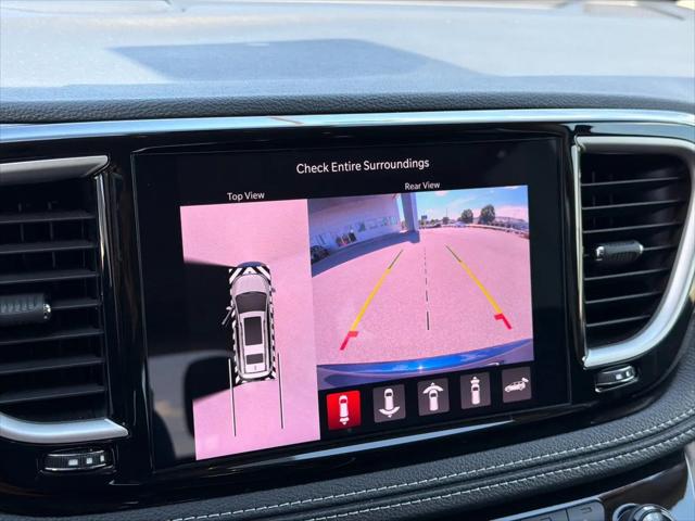 2024 Chrysler Pacifica Touring L AWD