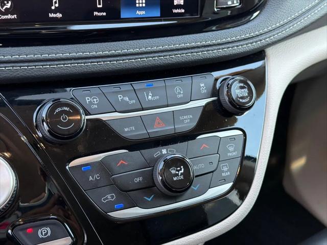 2024 Chrysler Pacifica Touring L AWD