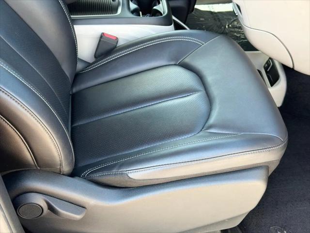 2024 Chrysler Pacifica Touring L AWD