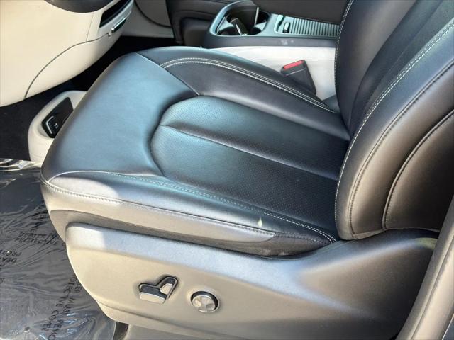 2024 Chrysler Pacifica Touring L AWD