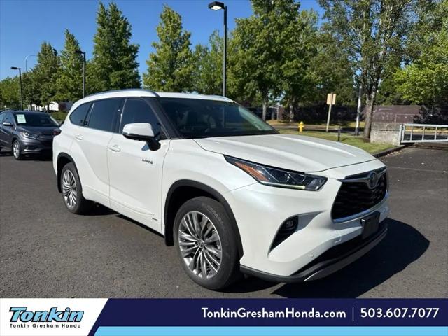 2021 Toyota Highlander Hybrid Platinum for sale in Troutdale, OR