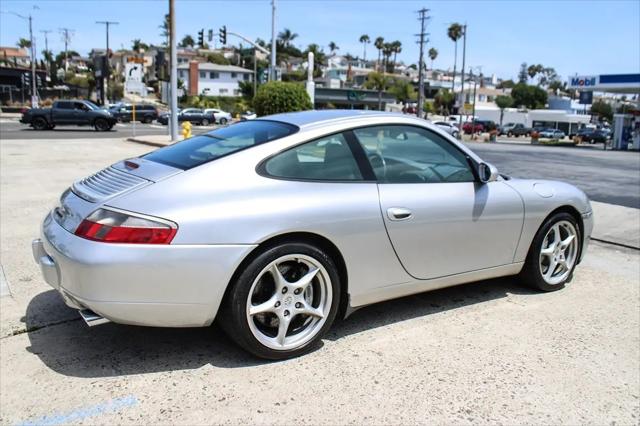2001 Porsche 911 Carrera