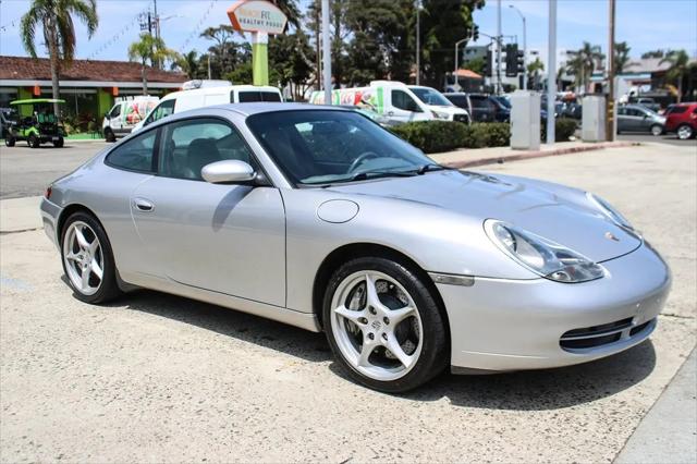 2001 Porsche 911 Carrera