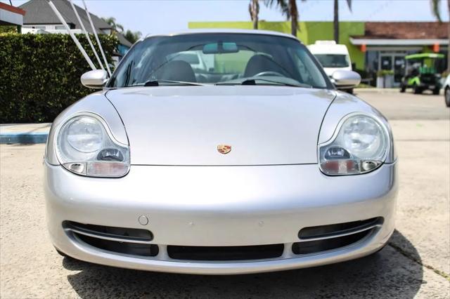 2001 Porsche 911 Carrera