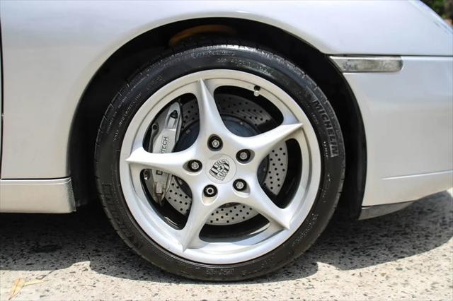 2001 Porsche 911 Carrera
