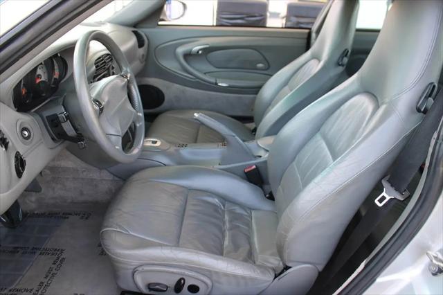 2001 Porsche 911 Carrera