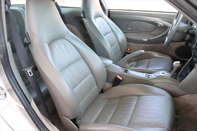 2001 Porsche 911 Carrera
