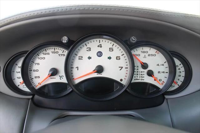 2001 Porsche 911 Carrera