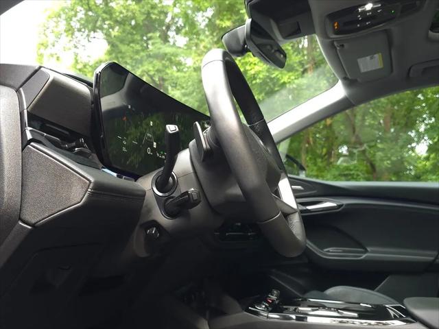 2025 Audi Q6 e-tron Premium Plus quattro